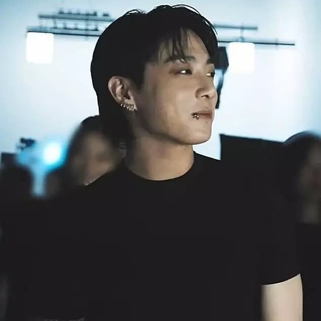 Jeon Jungkook thumbnail