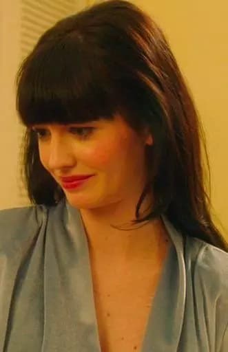 Eve Connors thumbnail