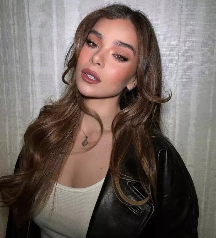 Hailee Steinfeld thumbnail