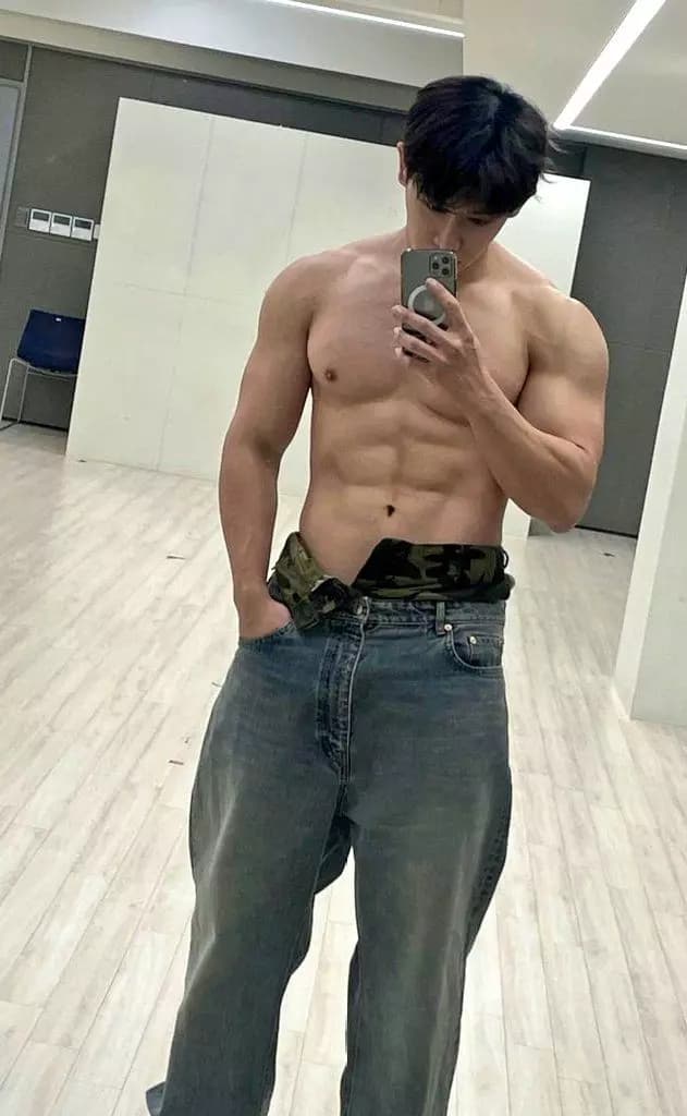 Wonho thumbnail