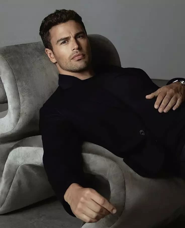 Theo James thumbnail