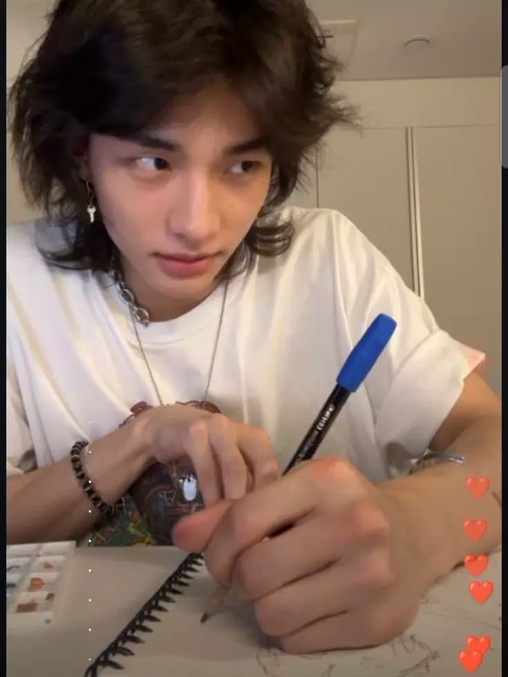 Hyunjin thumbnail