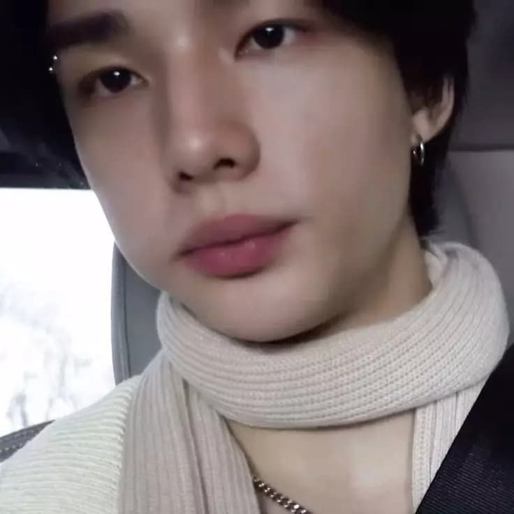 Hyunjin bravo thumbnail