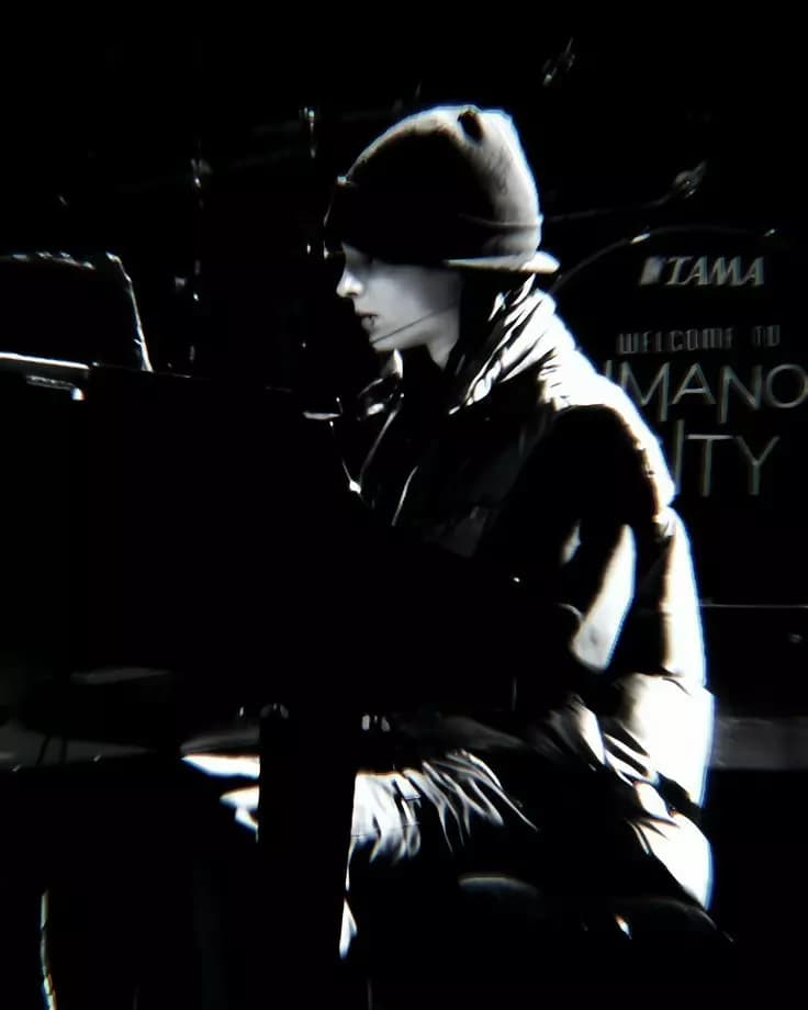 Tom Kaulitz -gangster thumbnail