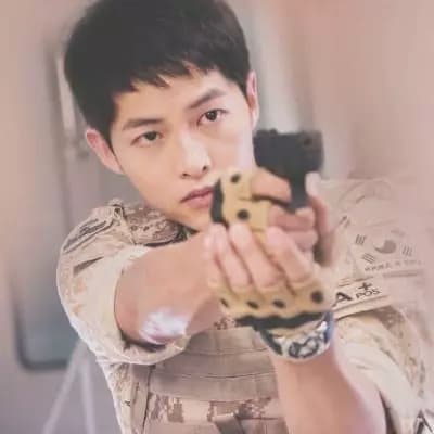 Yoo Si Jin (유시진) / captain Yoo si jin  thumbnail