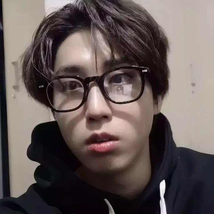 Jisung Han thumbnail