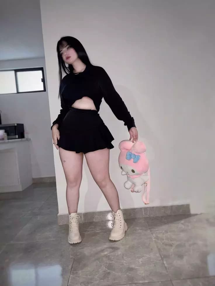 ASHLEY thumbnail