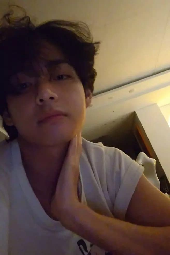 Kim Taehyung thumbnail