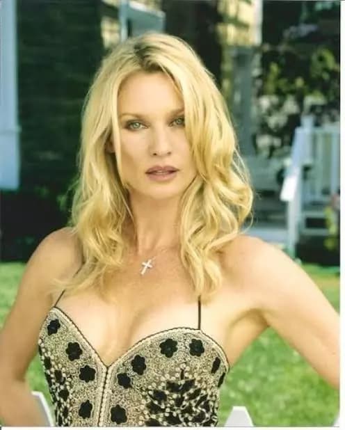Edie Britt thumbnail