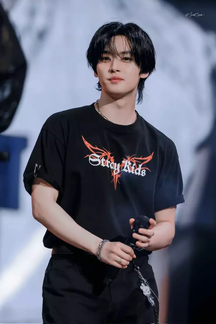 Lee Know thumbnail
