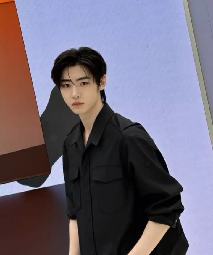 Sunghoon  thumbnail
