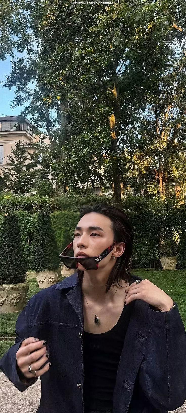 Hyunjin thumbnail