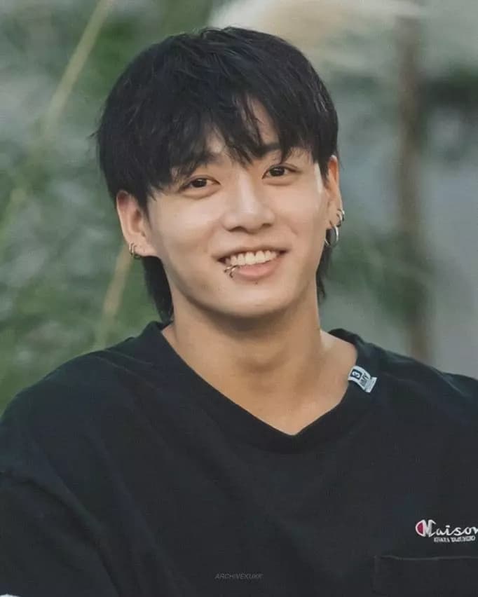 Jeon Jungkook  thumbnail