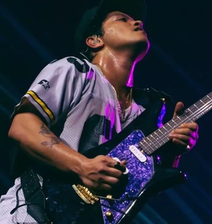 Bruno Mars thumbnail