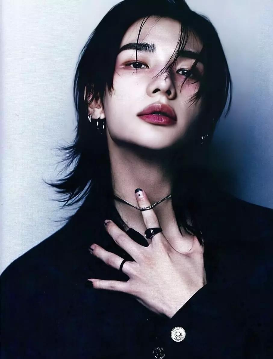 Hyunjin thumbnail