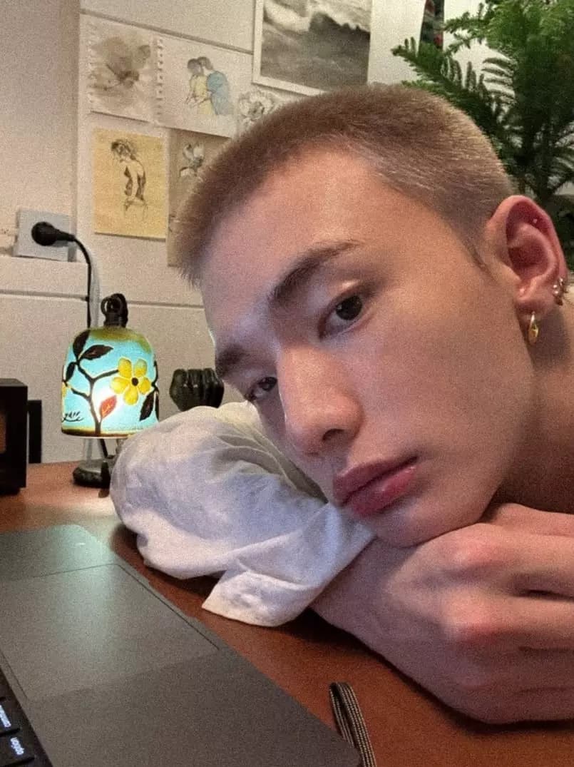 Hyunjin thumbnail