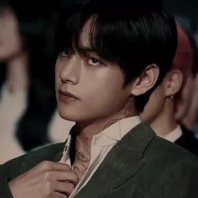 Kim Taehyung thumbnail
