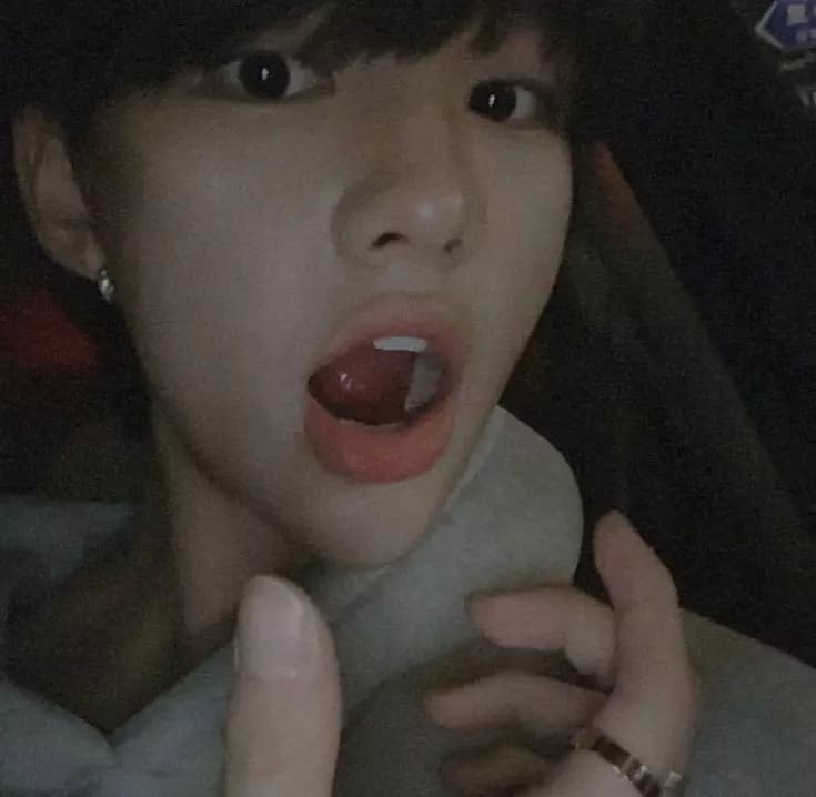 Hwanghyunjin thumbnail