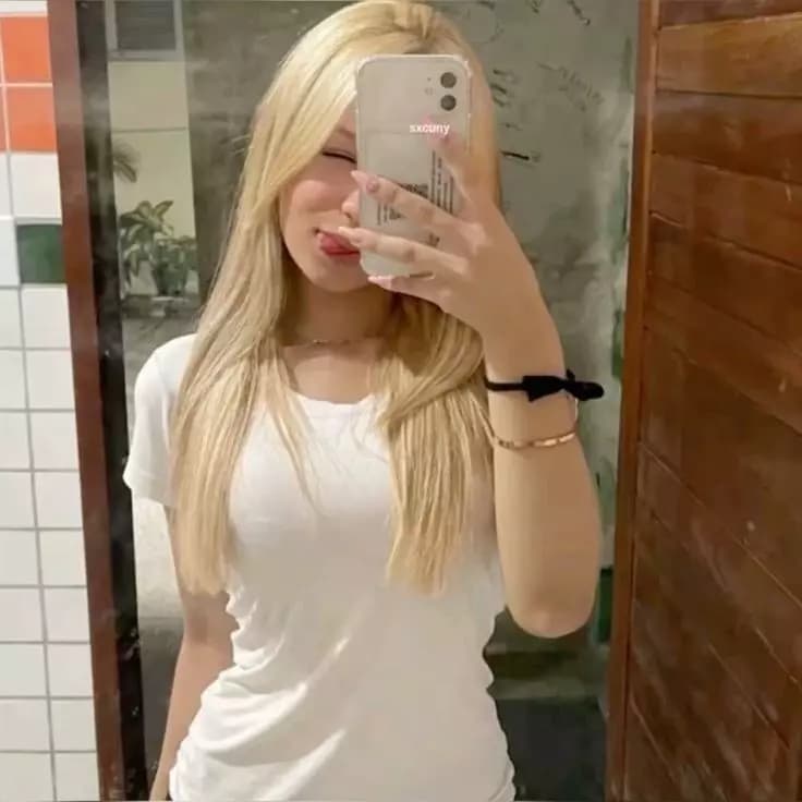 white woman thumbnail
