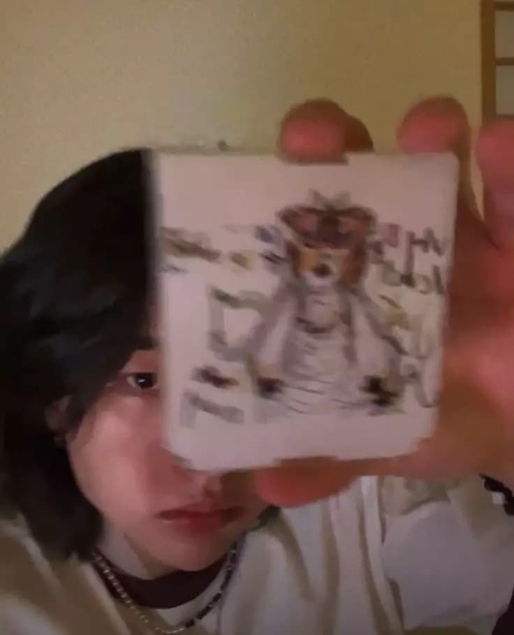 Hyunjin thumbnail