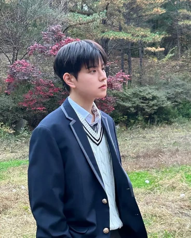 Kim seungmin thumbnail