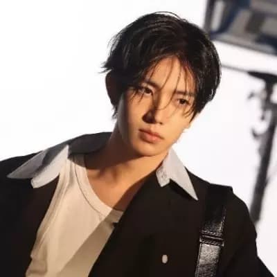 Lee Heeseung  thumbnail