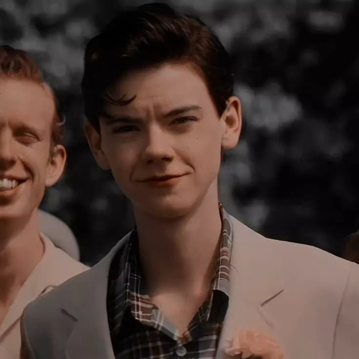 Paul McCartney (Thomas brodie sangster) thumbnail