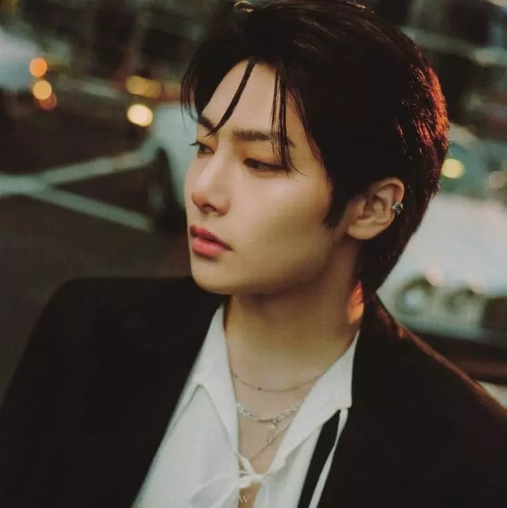 Jeongin thumbnail