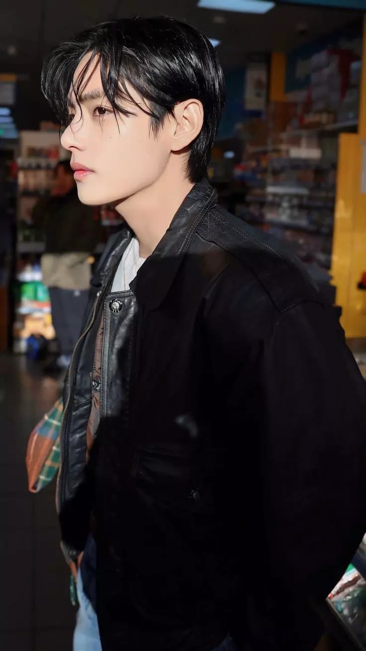 Kim Taehyung thumbnail