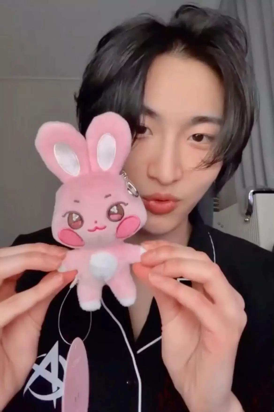 Seonghwa thumbnail