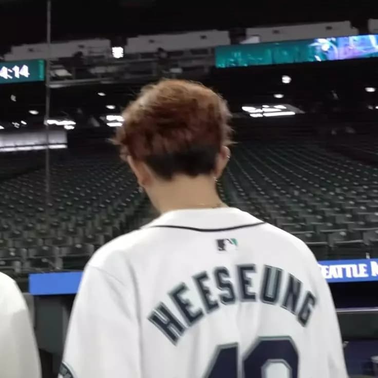 Heeseung thumbnail