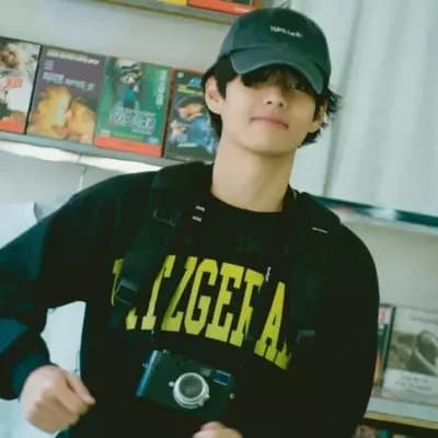 Kim Taehyung thumbnail