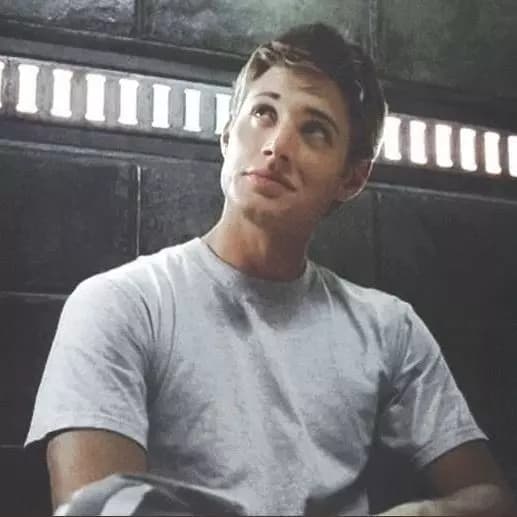 Dean Winchester thumbnail