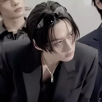 Lee Minho🌹🌑🪐 thumbnail