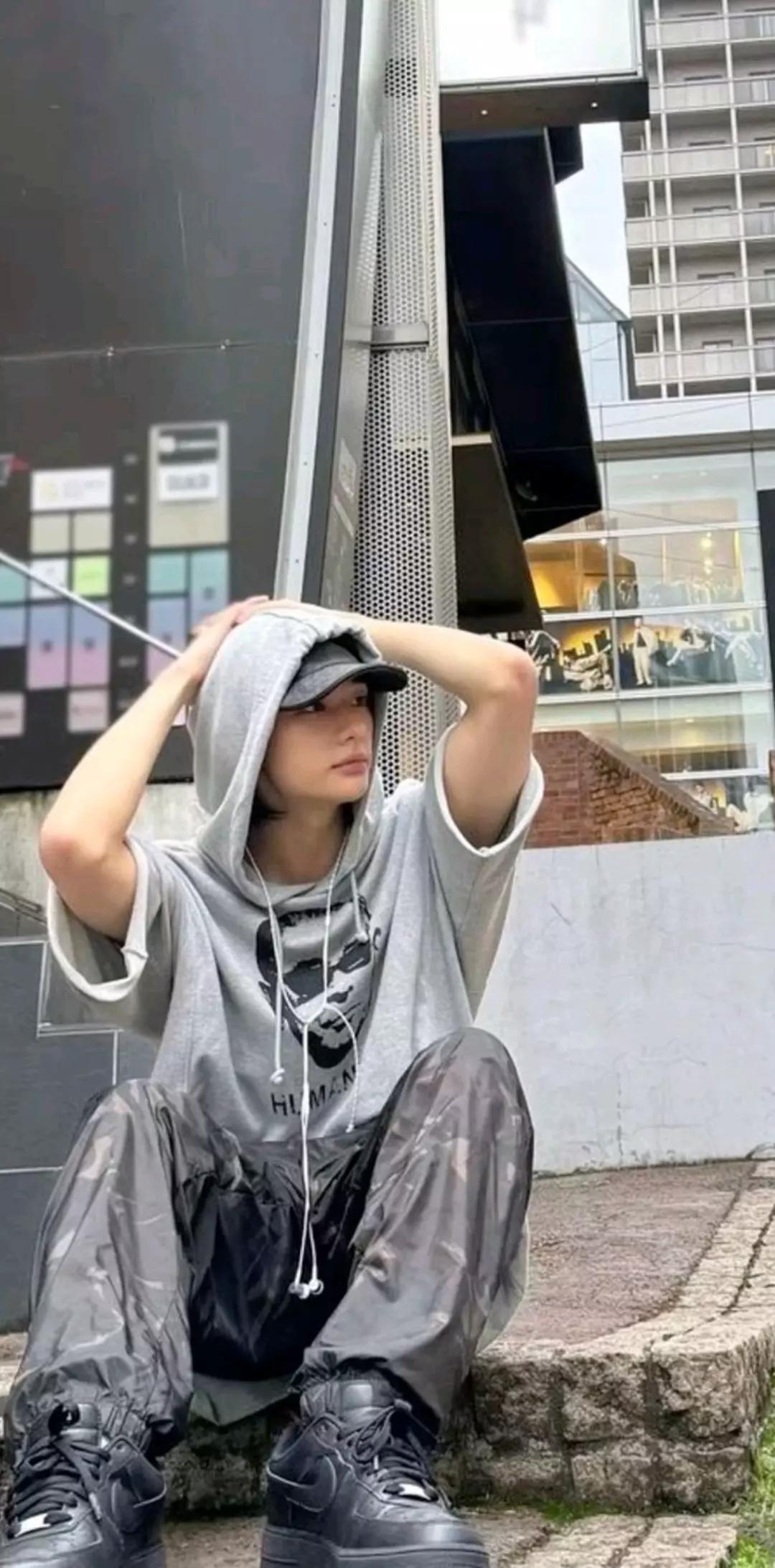 Hyunjin thumbnail