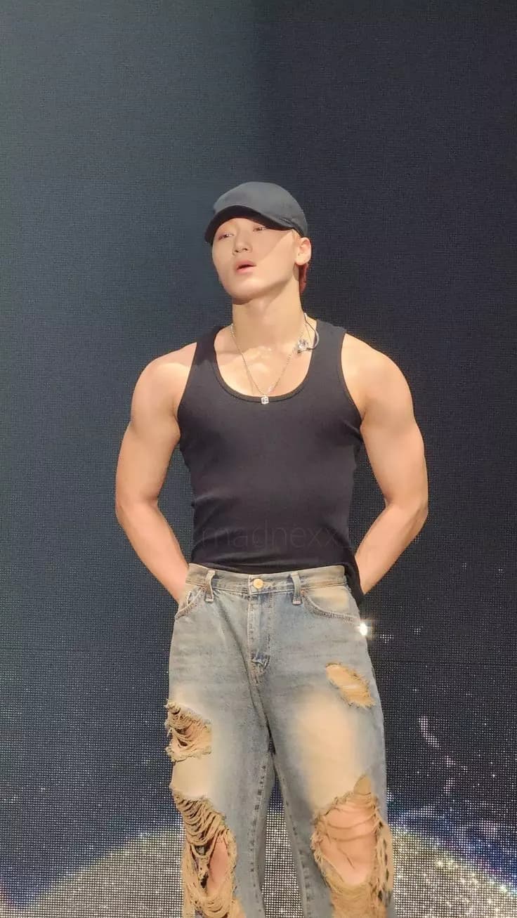 Choi San thumbnail