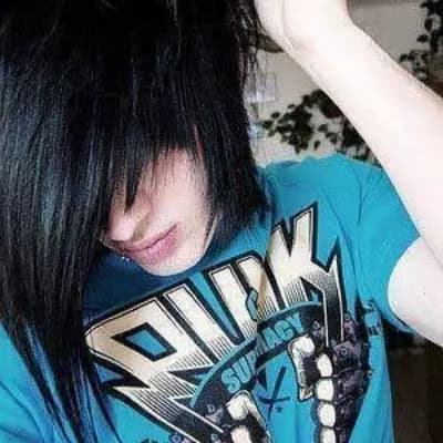 Isaac \[♡old Brother emo♡\] thumbnail