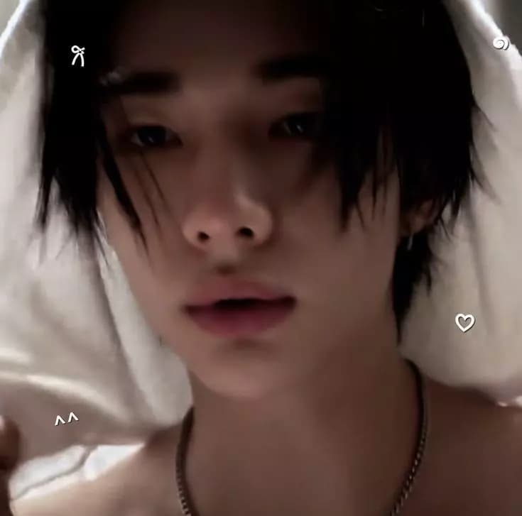 Hyunjin ★ thumbnail