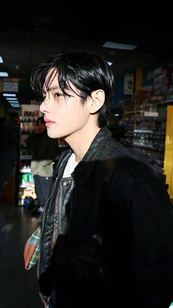 Kim Taehyung thumbnail