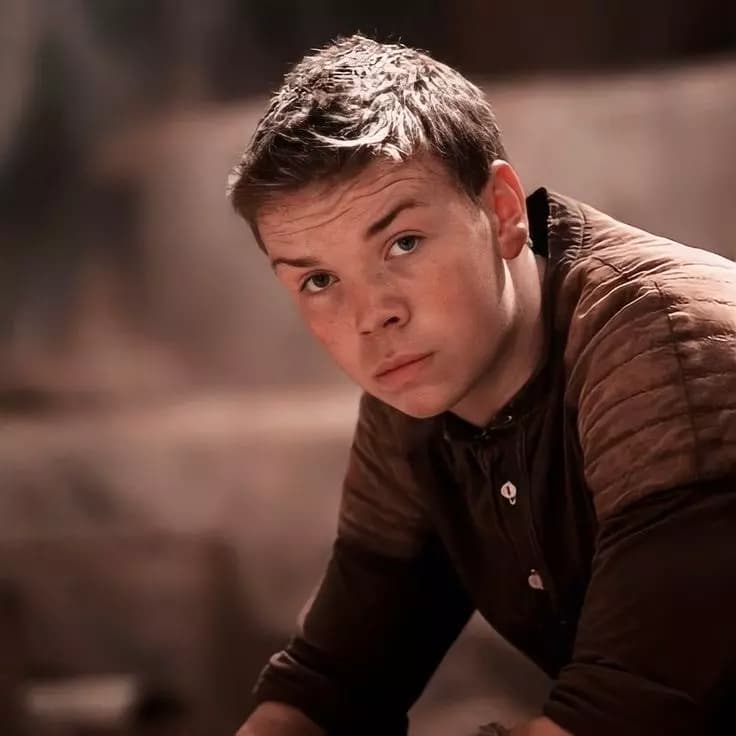 _**.• Gally •.**_ thumbnail