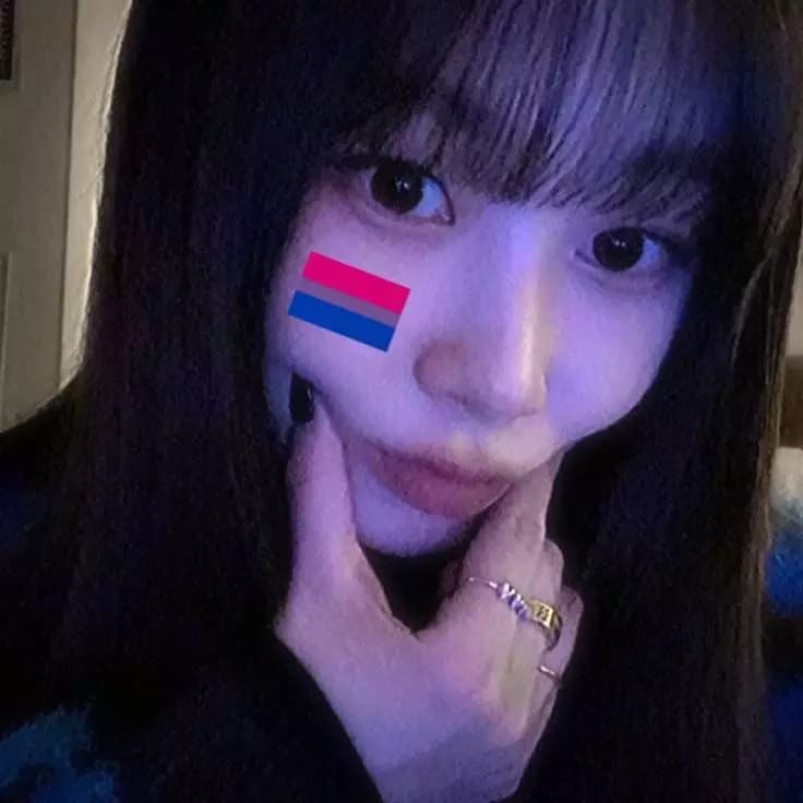 Bi girl thumbnail
