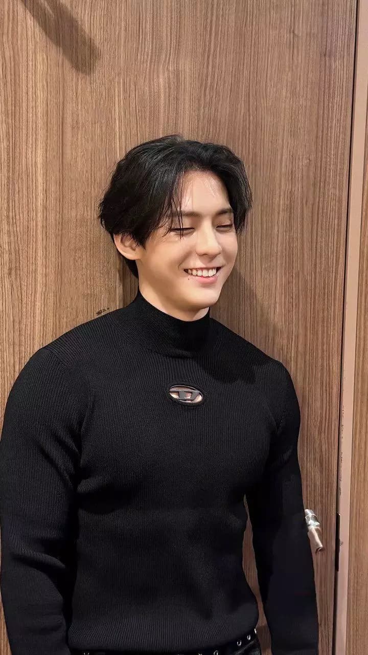 Lee Minhyuk (BTOB) thumbnail