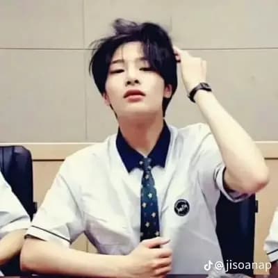 Yang Jeongin thumbnail