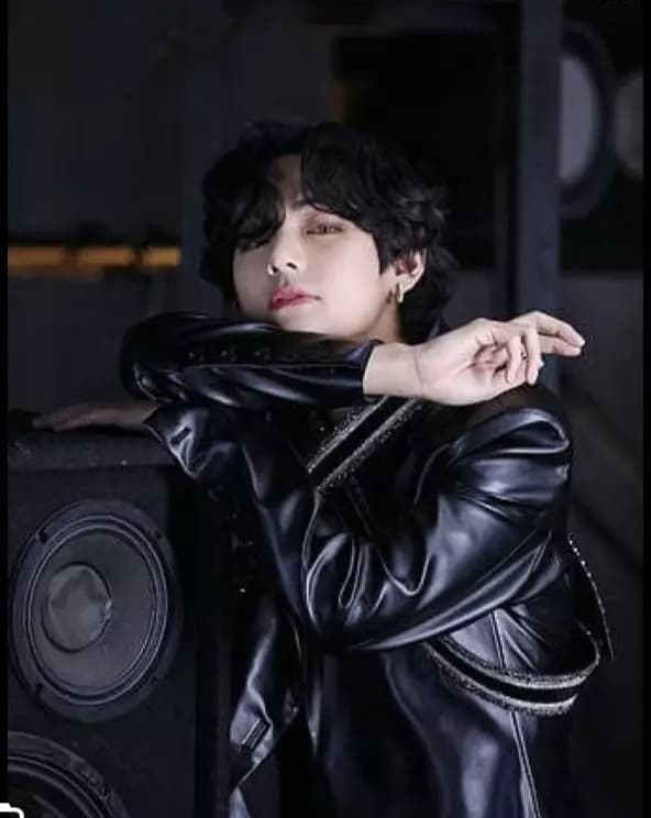 Kim Taehyung  thumbnail