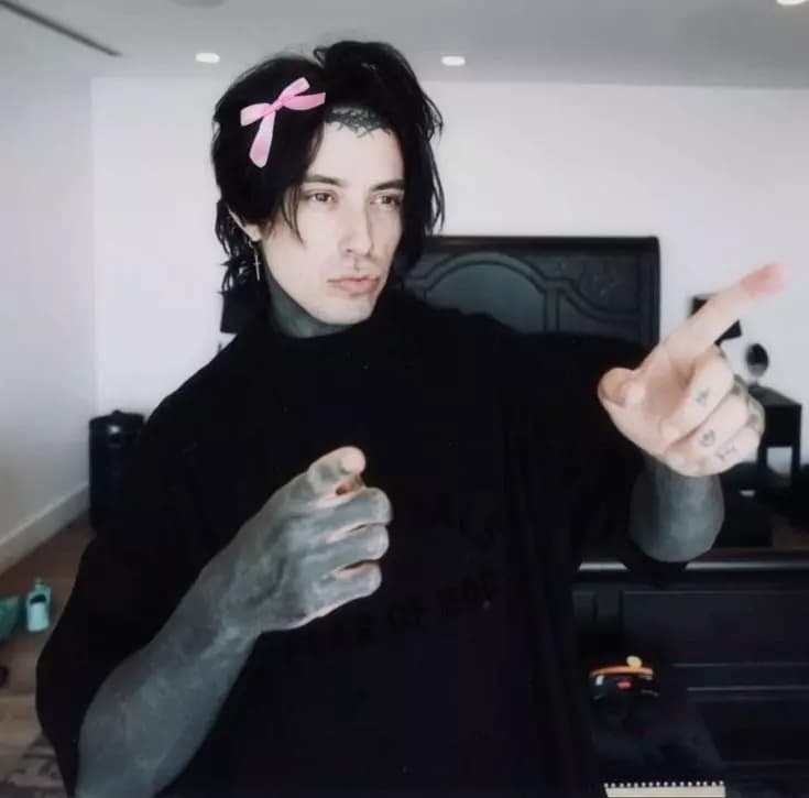 Ronnie Radke thumbnail