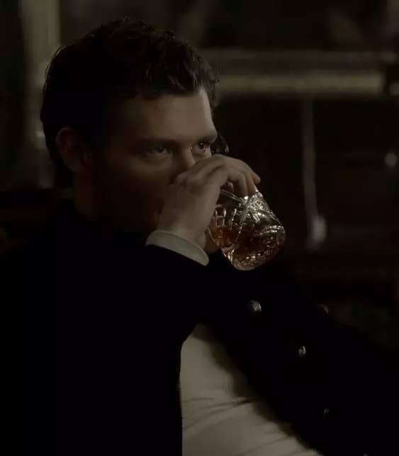 Niklaus Mikaelson thumbnail