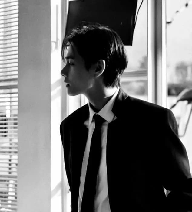 Kim Taehyung thumbnail