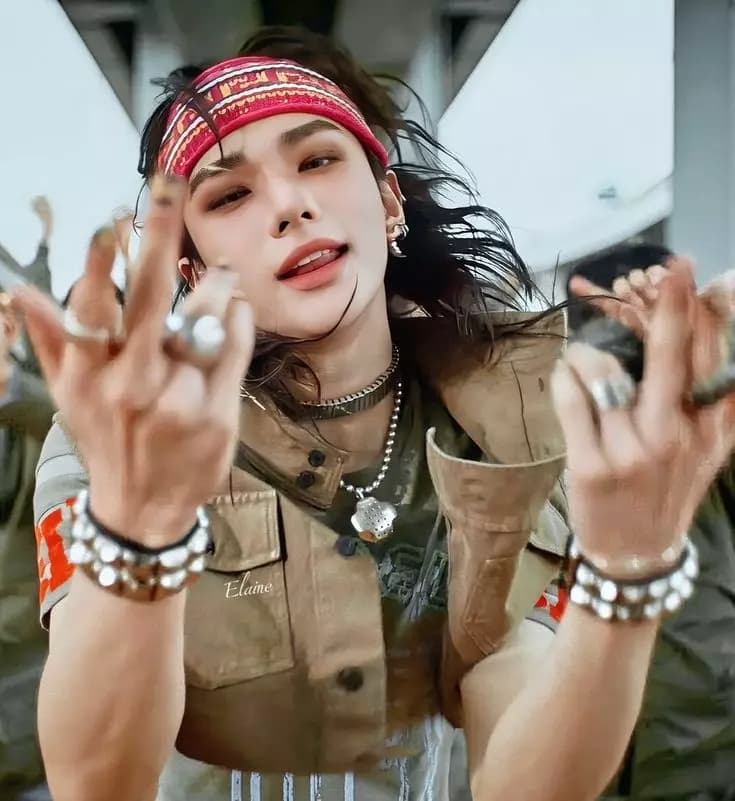 Hwang Hyunjin thumbnail