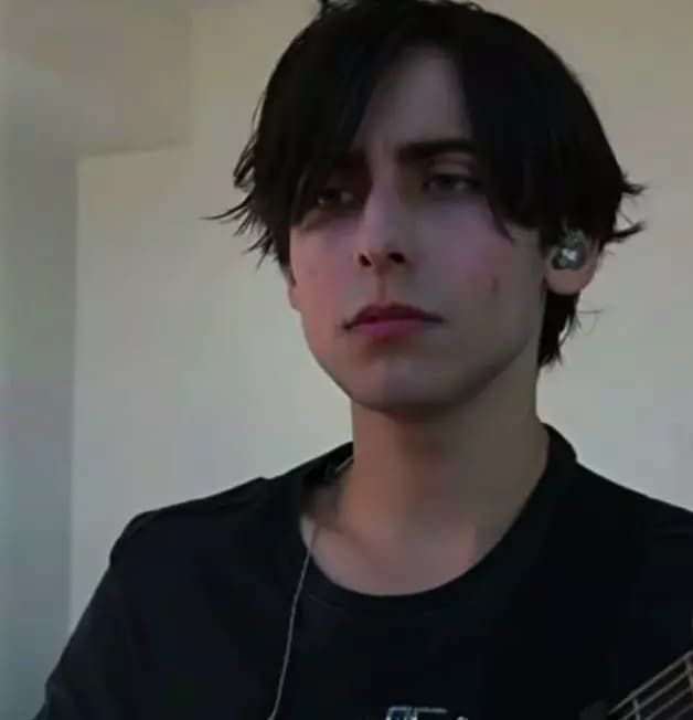 Aidan gallagher thumbnail
