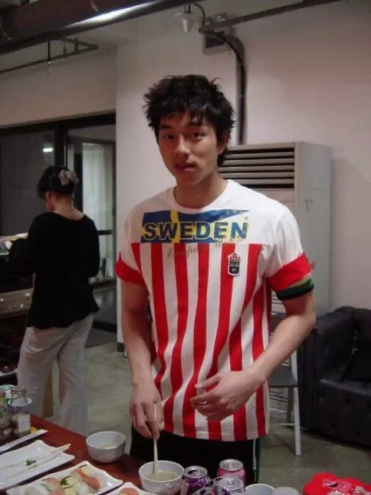 Gong Yoo thumbnail